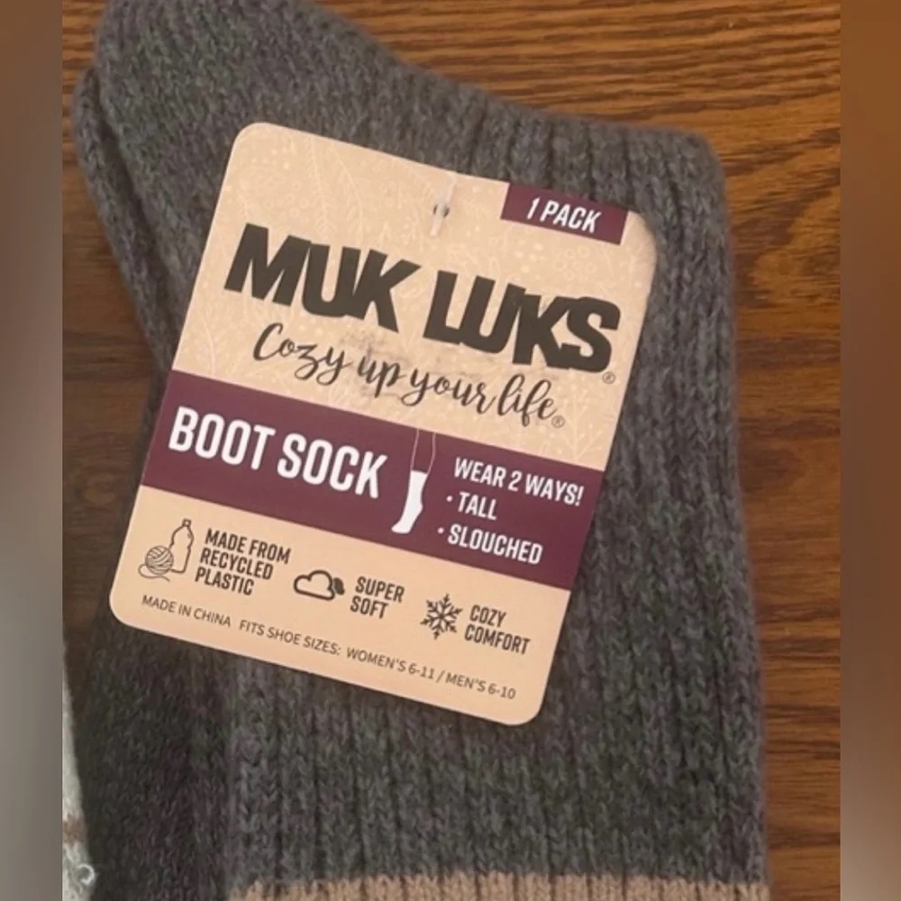 Women’s Muk Luks Boot Socks - Picture 2 of 2
